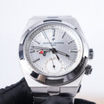 Vacheron Constantin Overseas Dual Time 7900V Steel Silver Dial Steel Bezel Steel Bracelet 41mm Replica Watches - 4